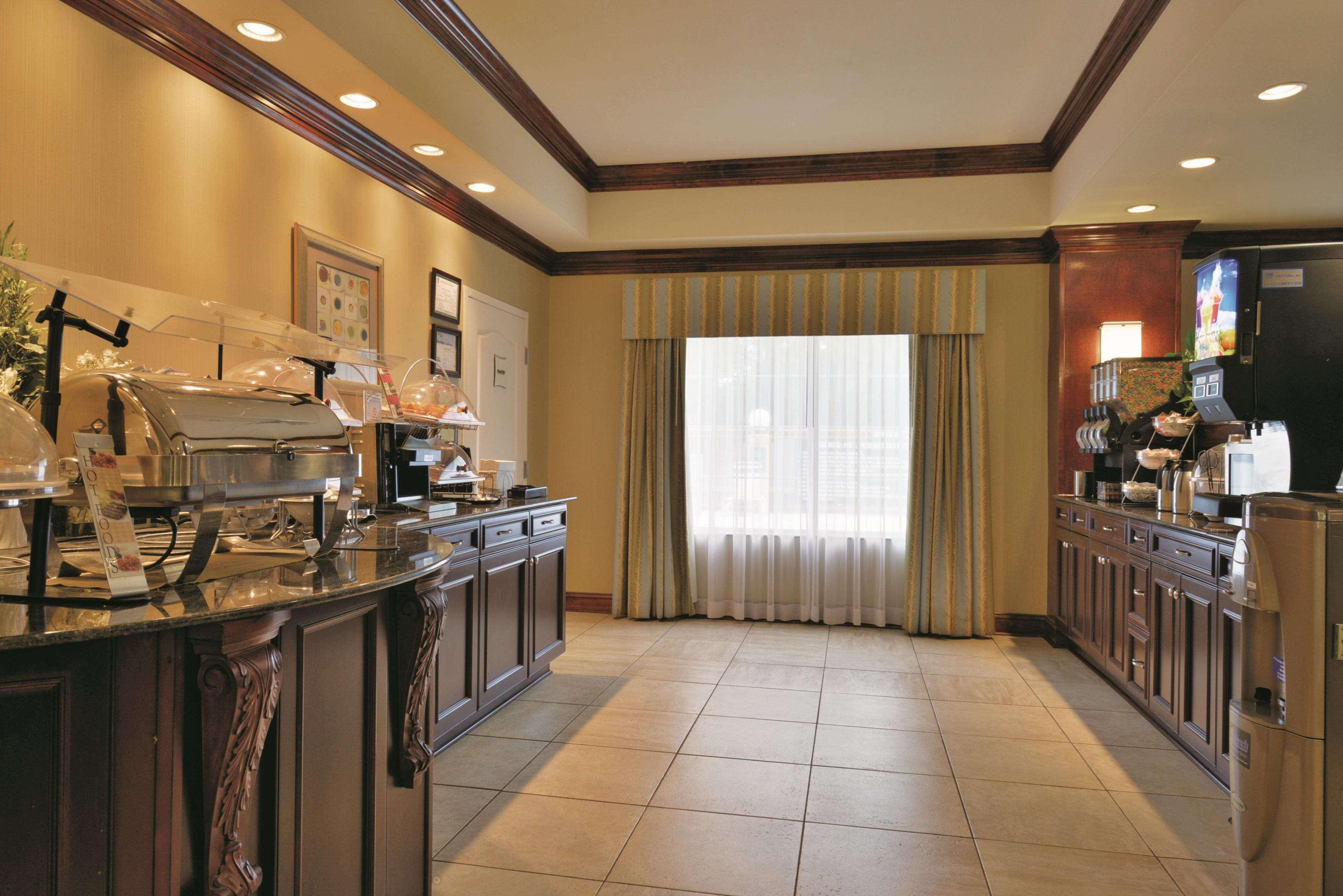 La Quinta By Wyndham Savannah Airport - Pooler Εξωτερικό φωτογραφία