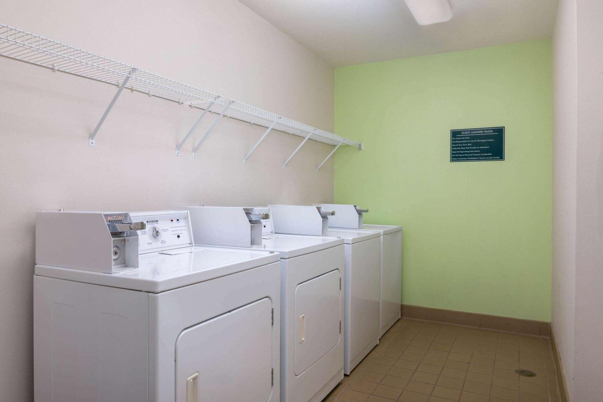La Quinta By Wyndham Savannah Airport - Pooler Εξωτερικό φωτογραφία