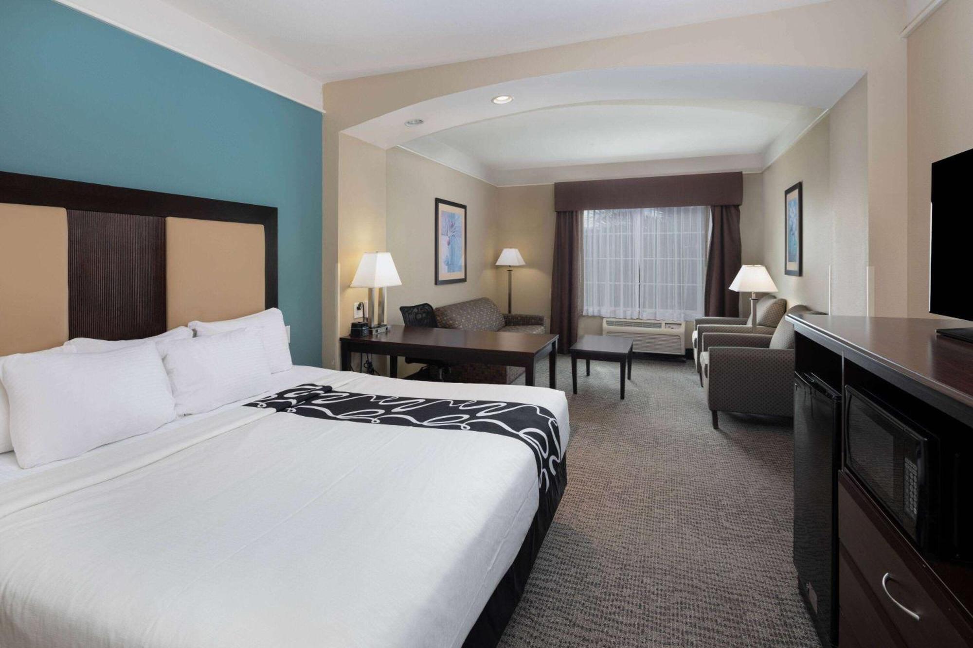 La Quinta By Wyndham Savannah Airport - Pooler Εξωτερικό φωτογραφία