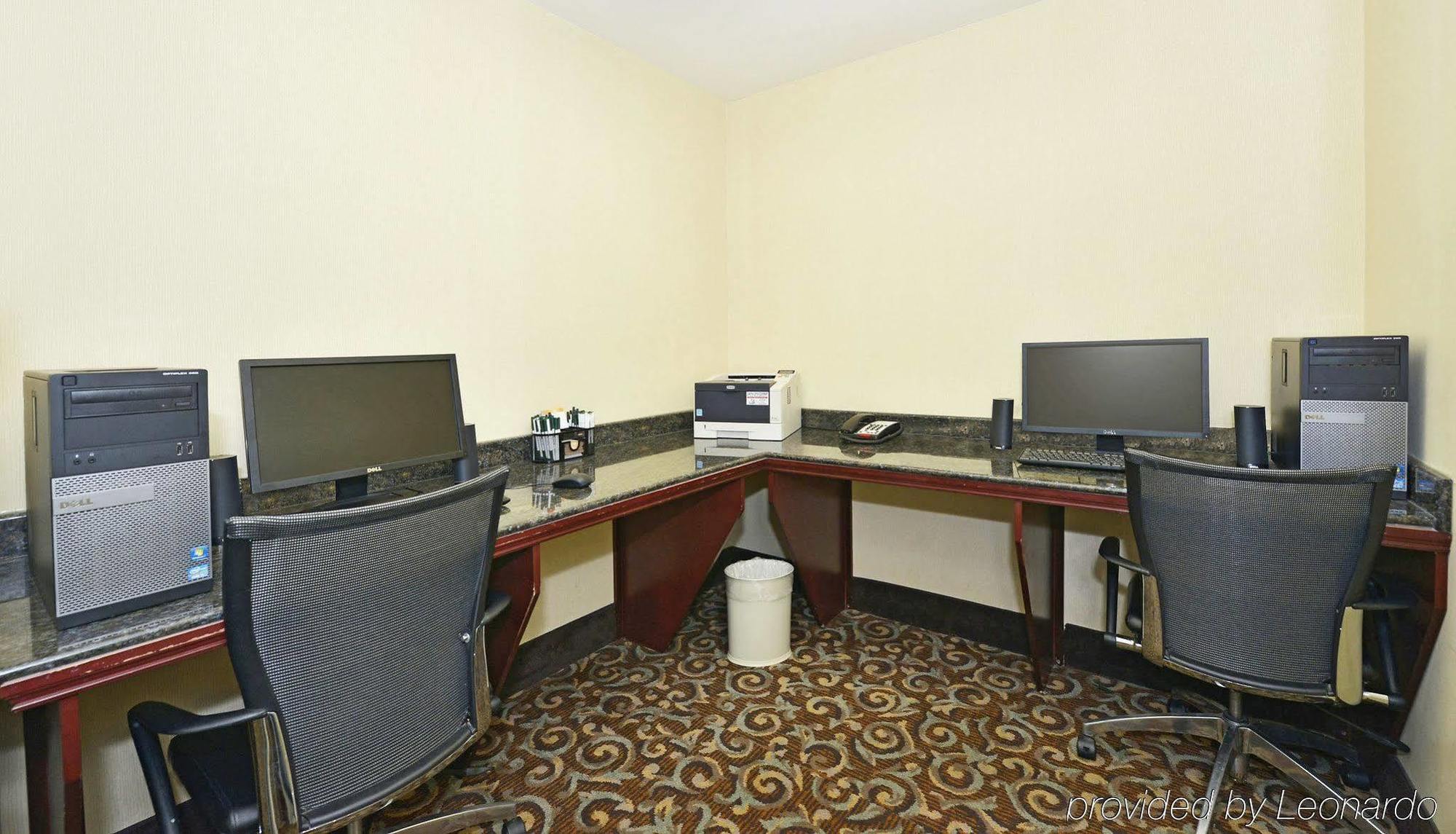 La Quinta By Wyndham Savannah Airport - Pooler Εξωτερικό φωτογραφία